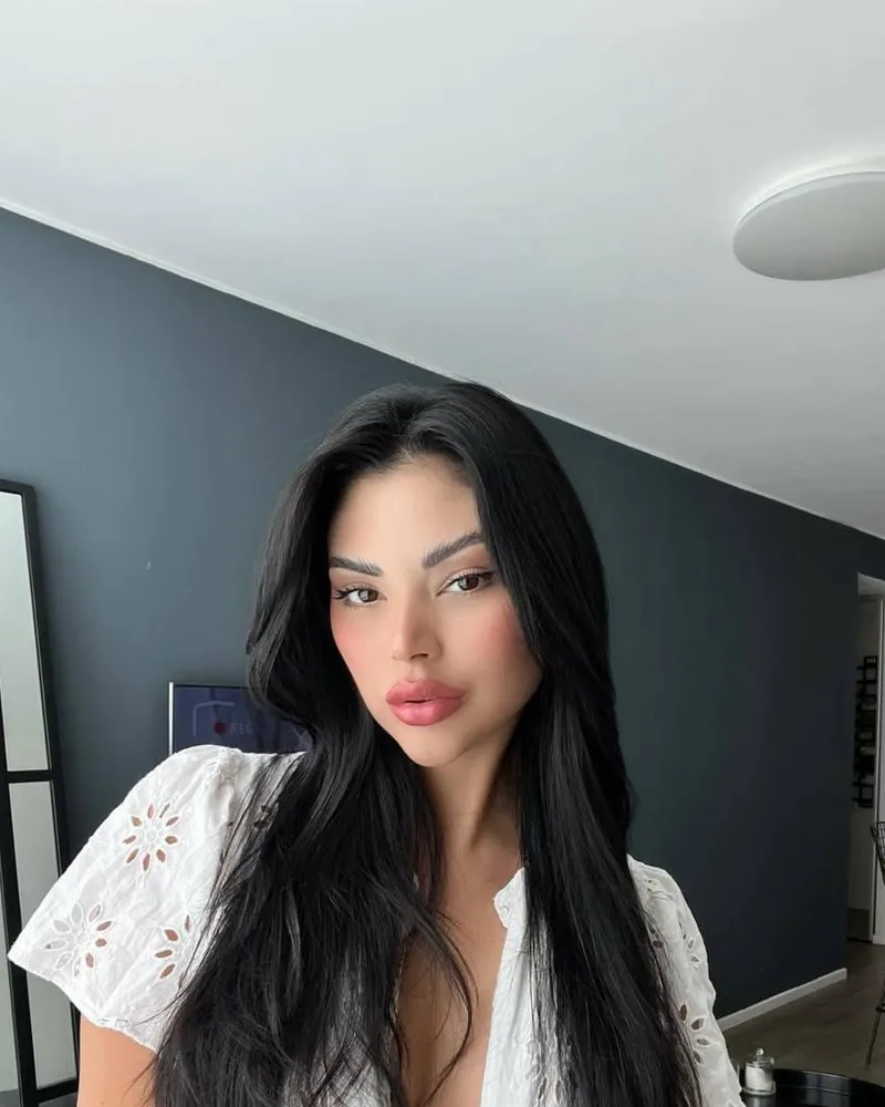 Esenyurt Escort Escort İlanı Aleyna - %100 Gerçek Fotoğraflı Randevu