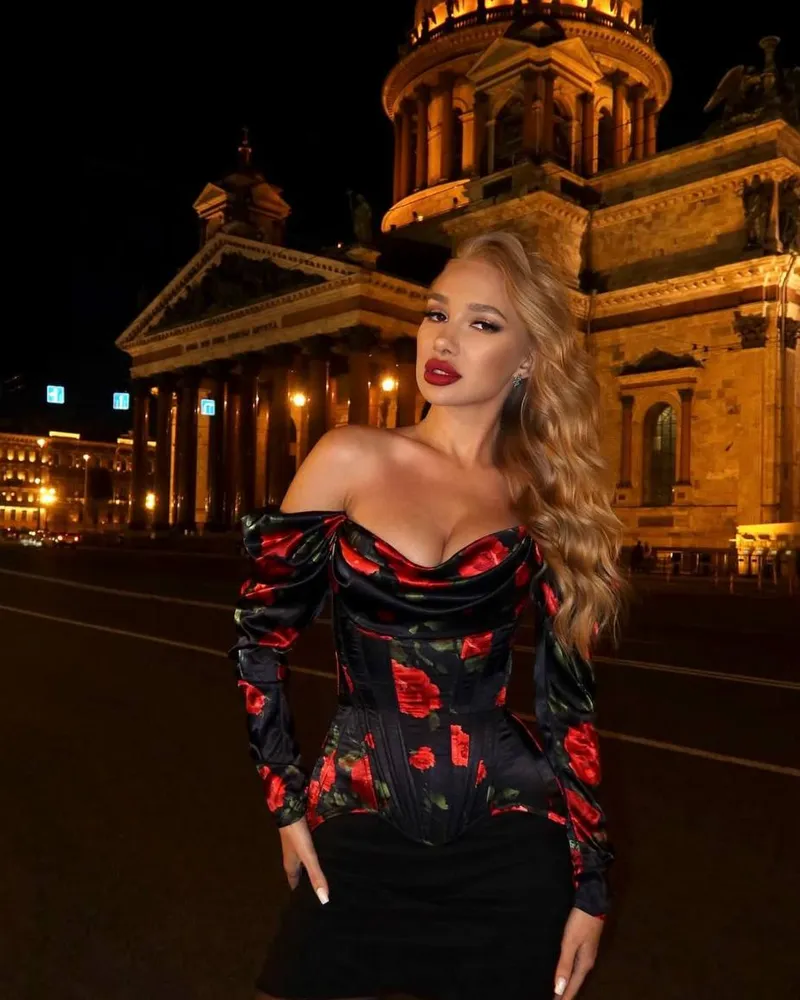 Esenyurt Escort Escort İlanı Sude - %100 Gerçek Fotoğraflı Randevu