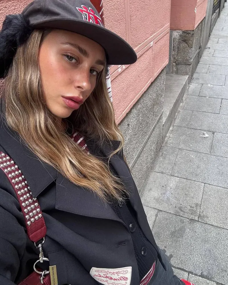 İstanbul Ataşehir Hande Escort Escort Bayan İlan Fotoğrafı