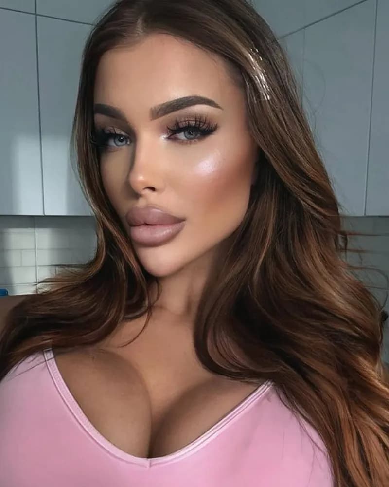 Özge | Kadikoy VIP Escort | ISTANBUL ESCORT BAYAN