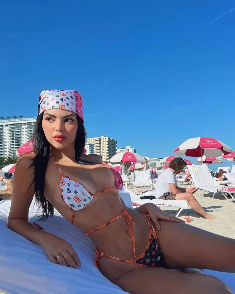 Melis | Esenyurt VIP Escort | ISTANBUL ESCORT BAYAN