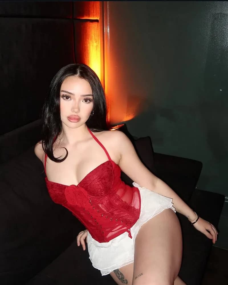 Pelin | Beylikduzu VIP Escort | ISTANBUL ESCORT BAYAN