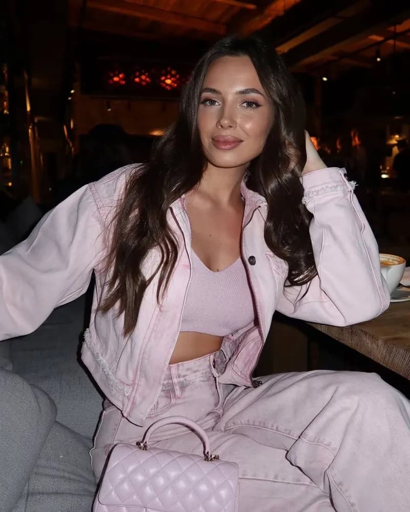 Buse | Bakirkoy VIP Escort | ISTANBUL ESCORT BAYAN